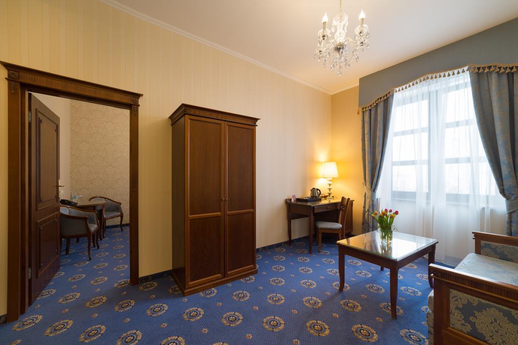Hotel Jarosław Zewnętrze zdjęcie